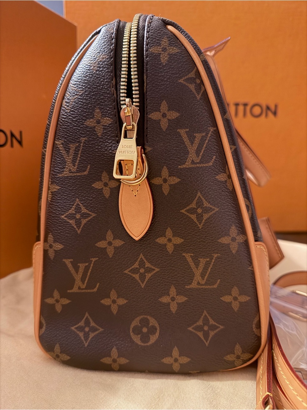 Louis Vuitton Retiro NM - Picture 3 of 13
